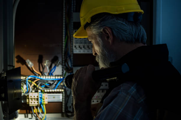 Un électricien qualifié possède les compétences nécessaires pour refaire une installation électrique complète.