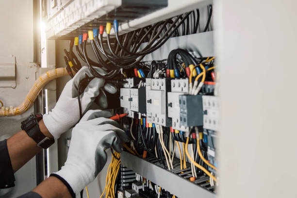 Un électricien possède déjà des connaissances précieuses en matière d’énergie. En effet, il maîtrise les réseaux