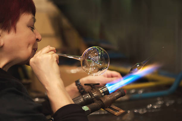 Trouver un artisan pour une verrière commence par analyser ses besoins précis. Aussi, cette étape permet de définir